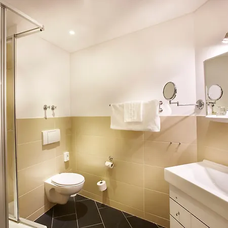 By Golden Tulip 4*